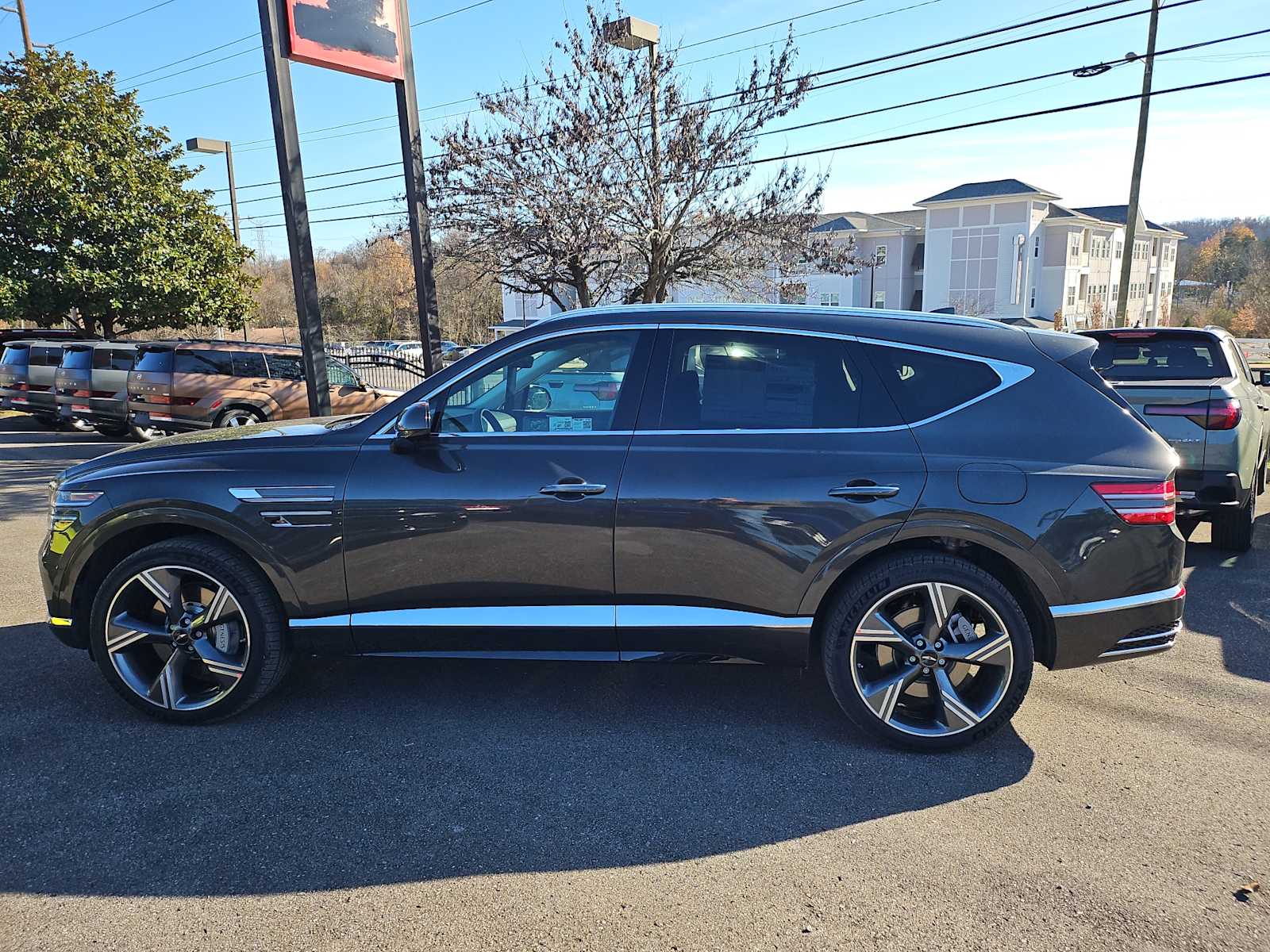 2025 Genesis GV80 2.5T Prestige AWD photo 2