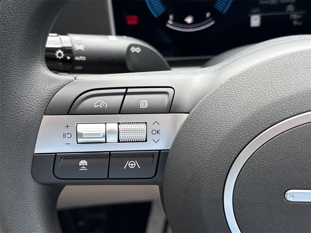 2026 Hyundai Tucson SEL photo 18