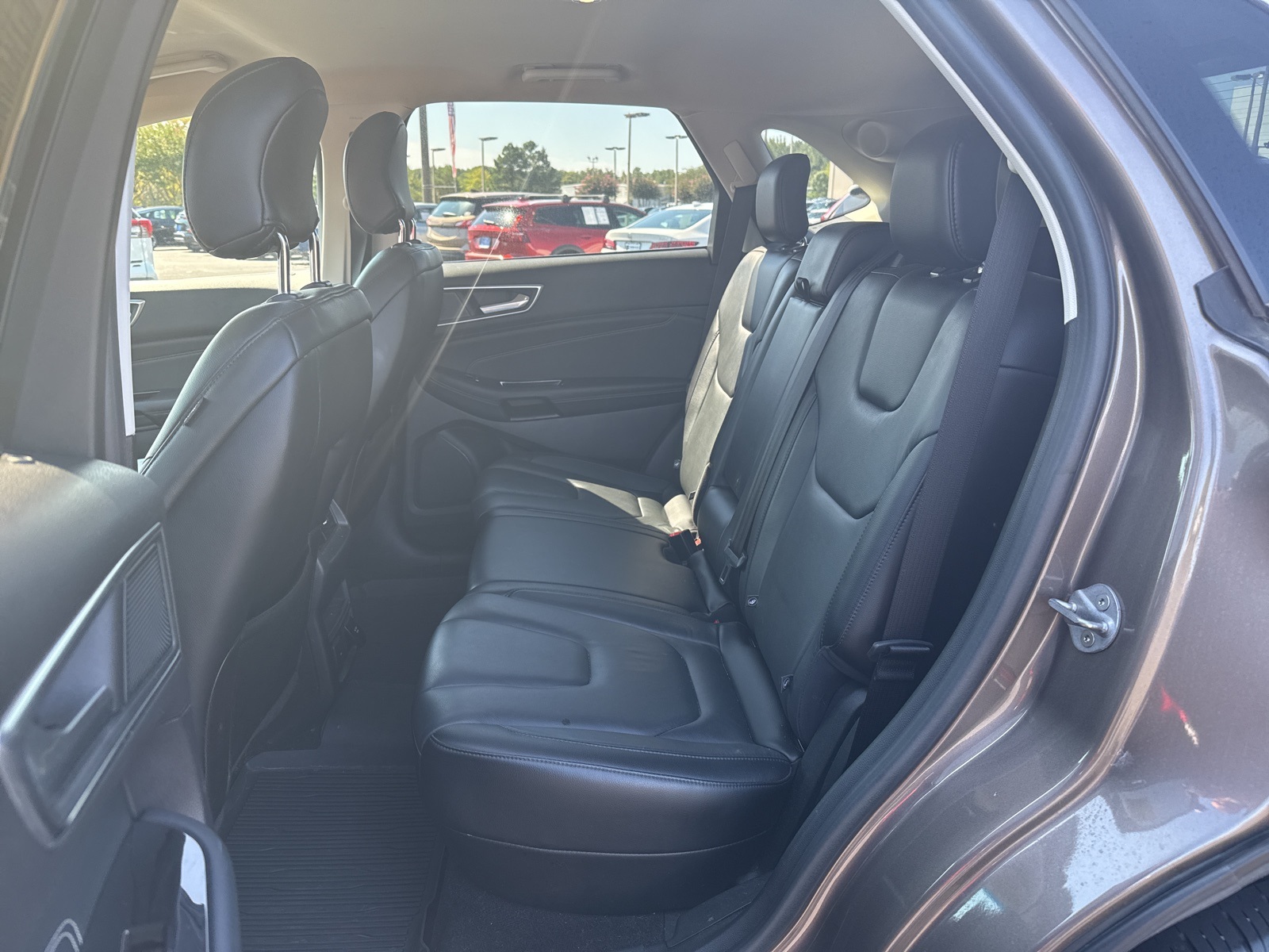 2019 Ford Edge Titanium photo 4