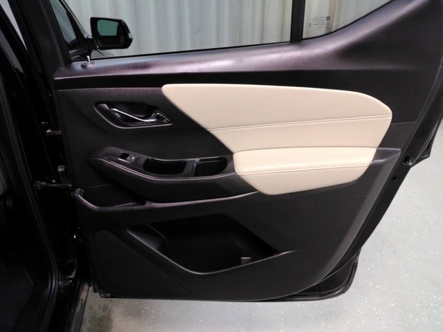 2023 Chevrolet Traverse LS photo 17
