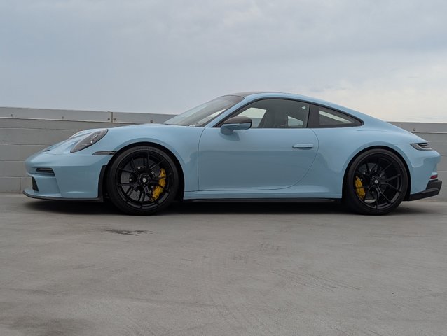 2022 Porsche 911 GT3 Touring photo 2