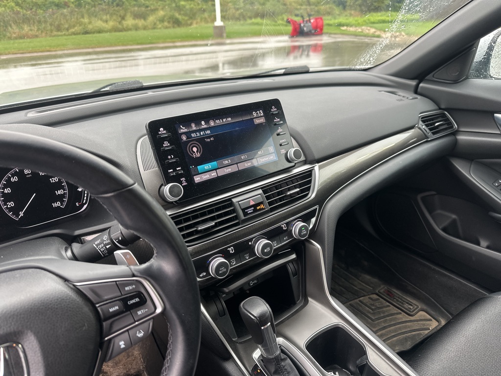 2018 Honda Accord Sport photo 3