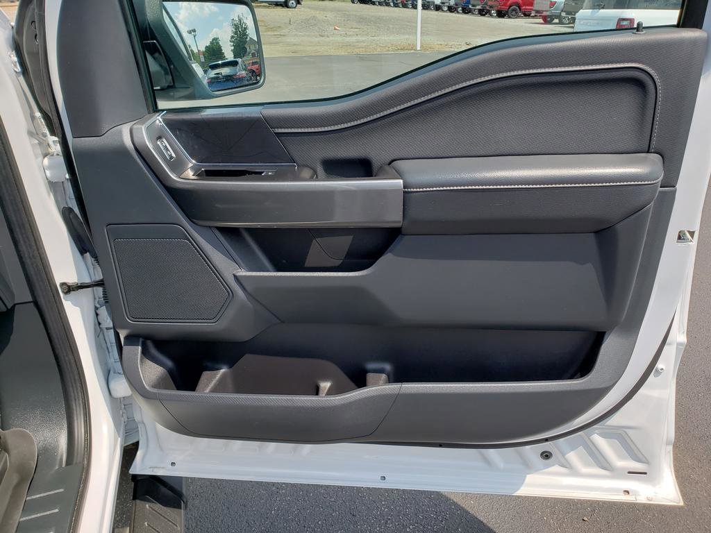 2023 Ford F-150 XLT photo 13