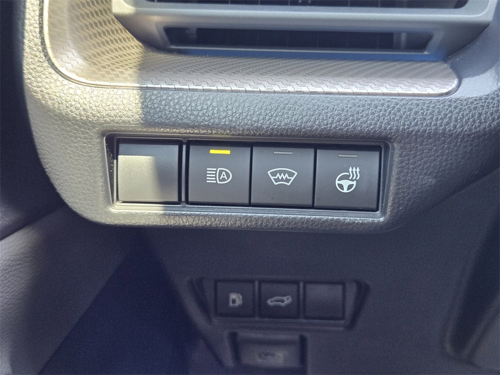 2025 Toyota Prius Limited photo 22