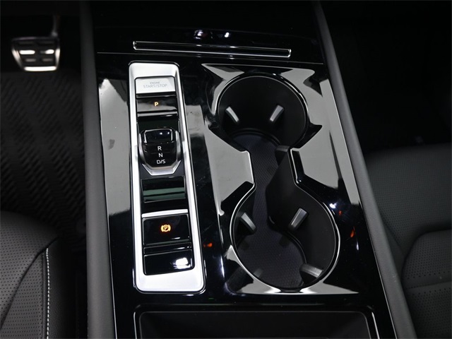 2025 Volkswagen Atlas Cross Sport SEL R-Line photo 3