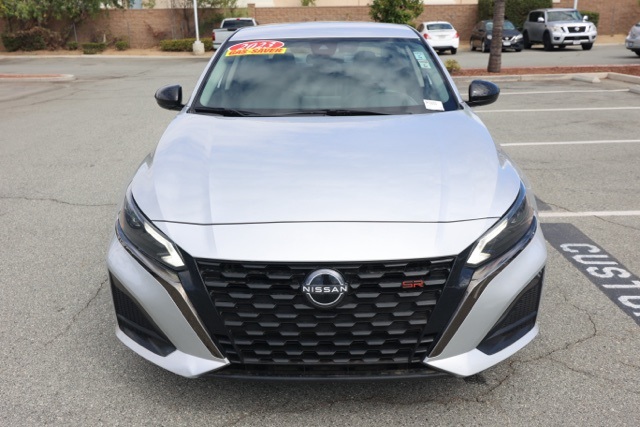2023 Nissan Altima 2.5 SR photo 8