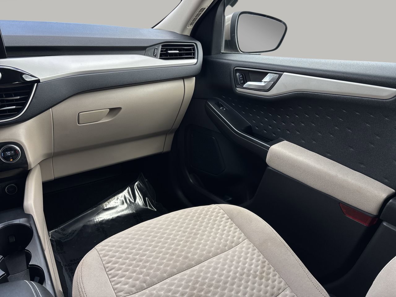 2020 Ford Escape SE Sport photo 14