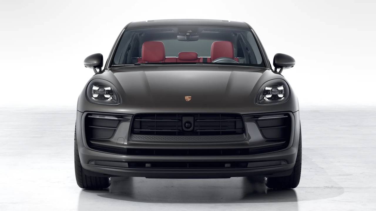 2026 Porsche Macan T photo 7