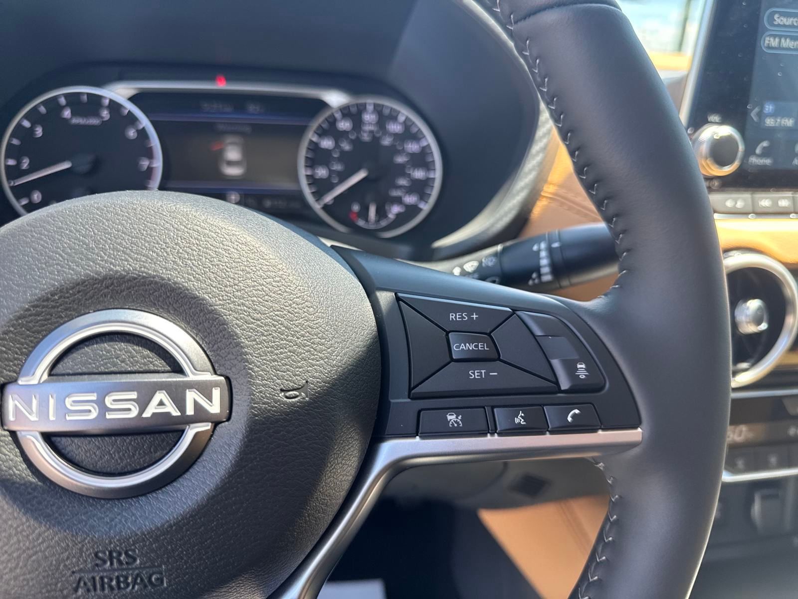 2025 Nissan Sentra SV photo 16