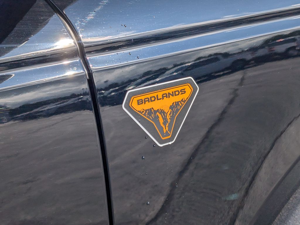2025 Ford Bronco Badlands Black Diamond photo 14