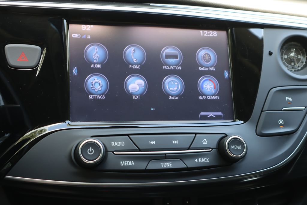 2020 Buick Envision Essence photo 12
