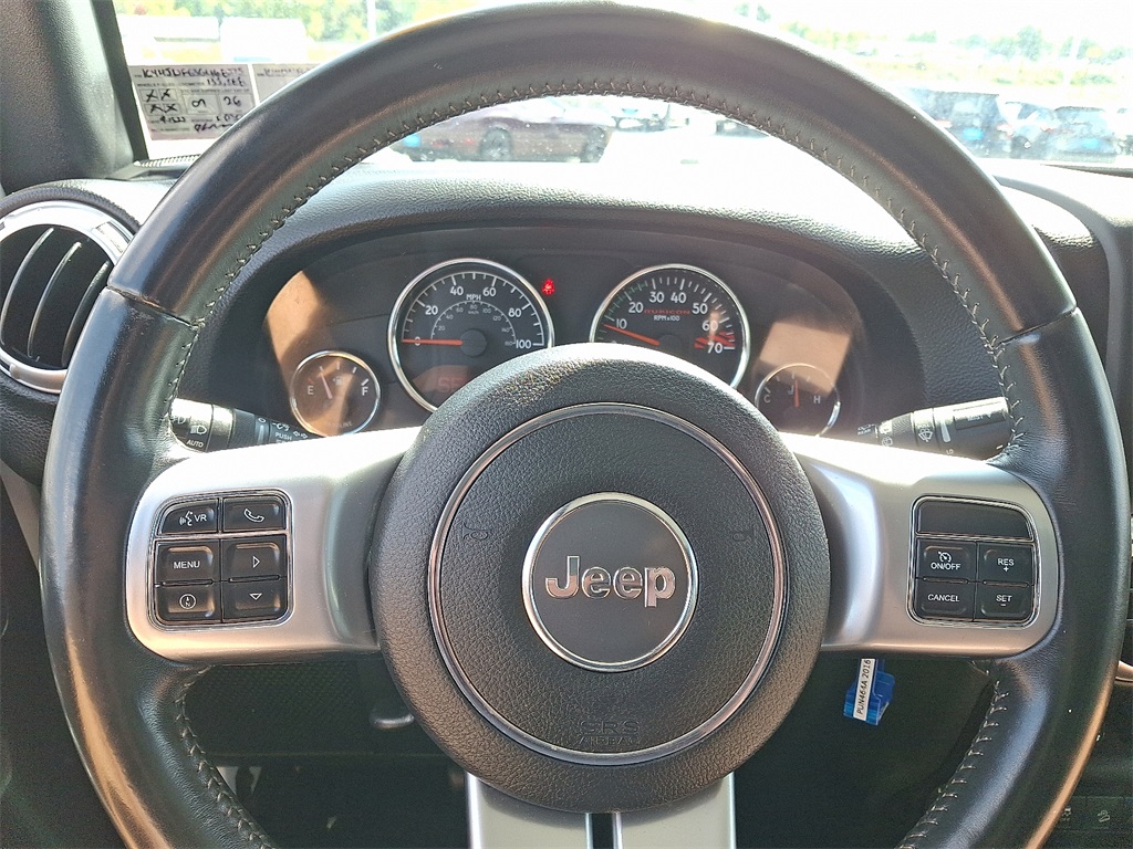 2016 Jeep Wrangler Unlimited Rubicon photo 19