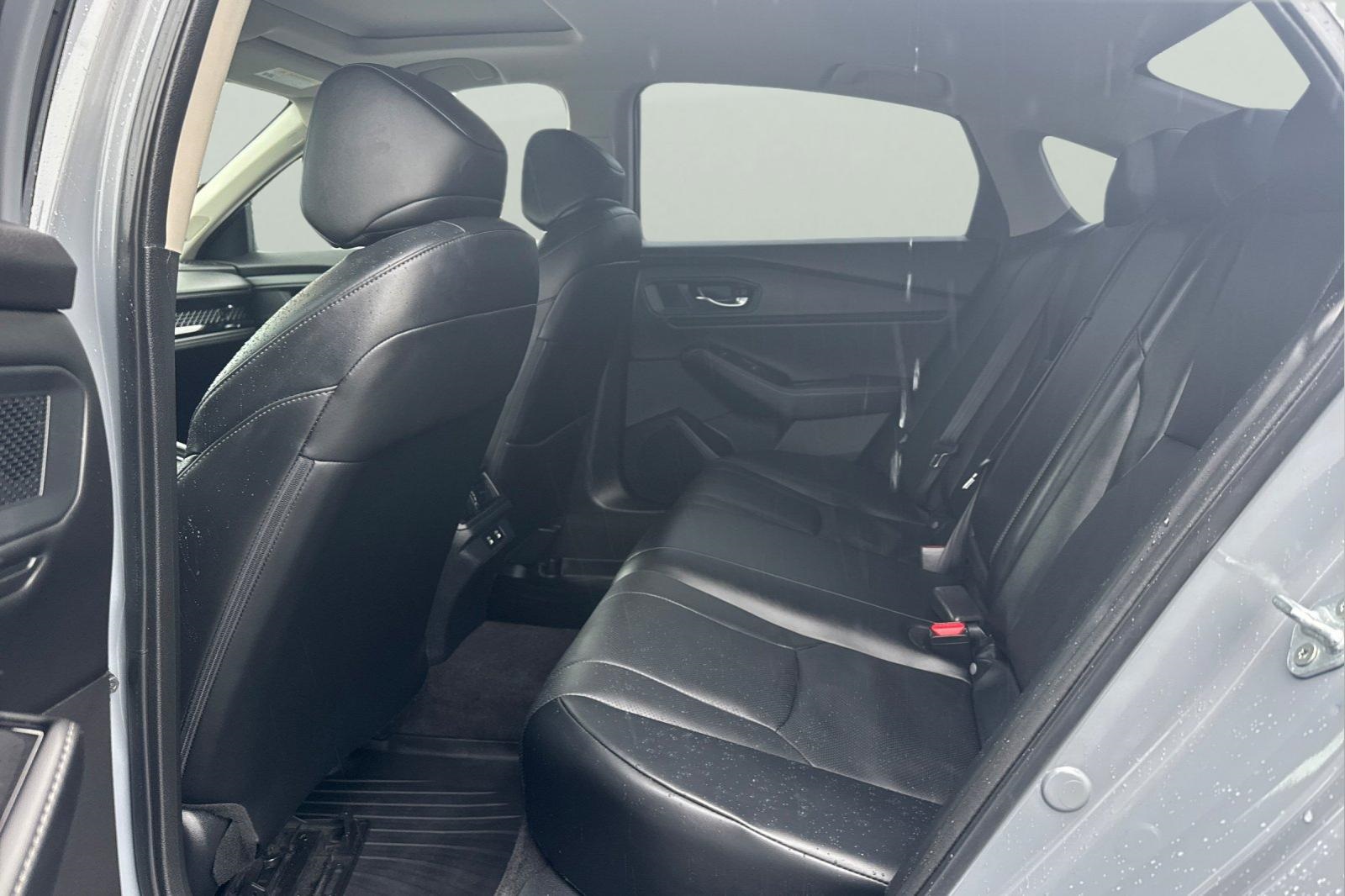 2023 Honda Accord Hybrid Touring photo 4