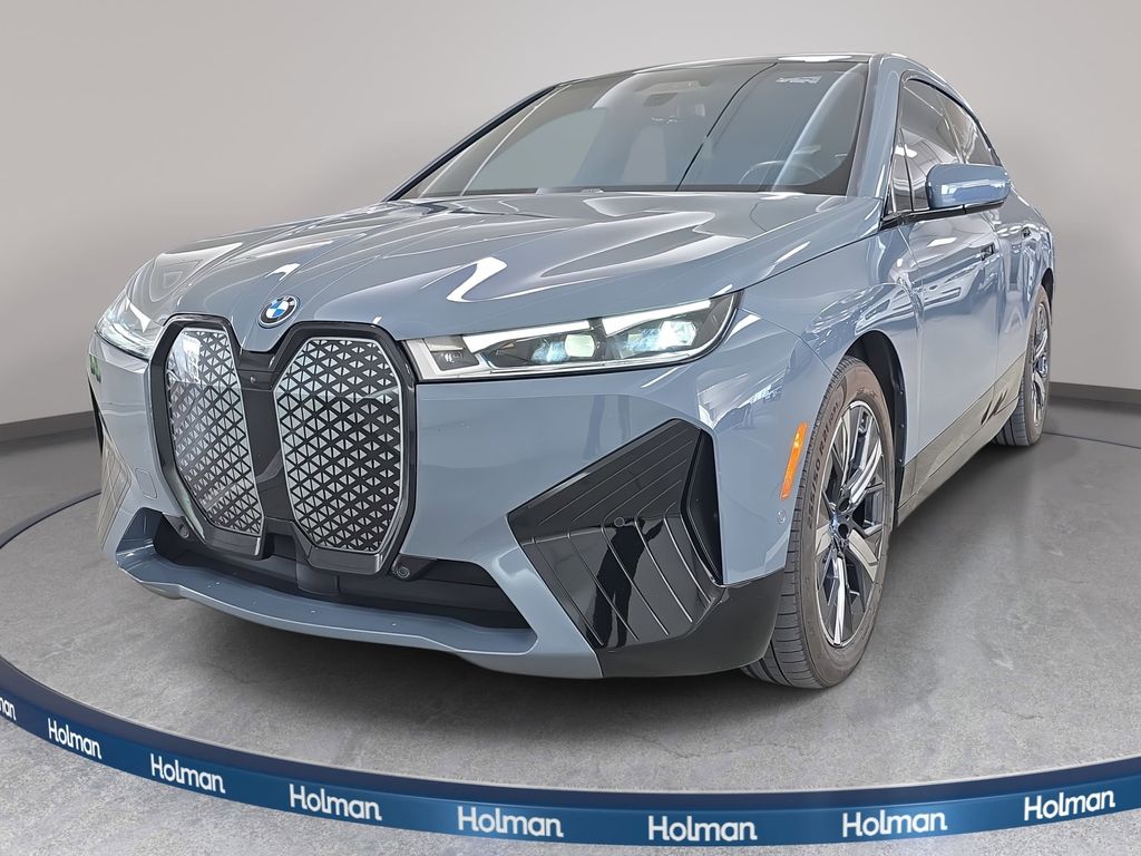 2023 BMW iX Base's photo