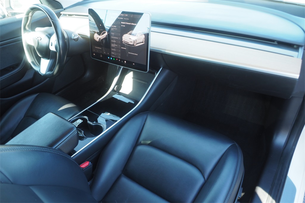 2018 Tesla Model 3 Long Range photo 23