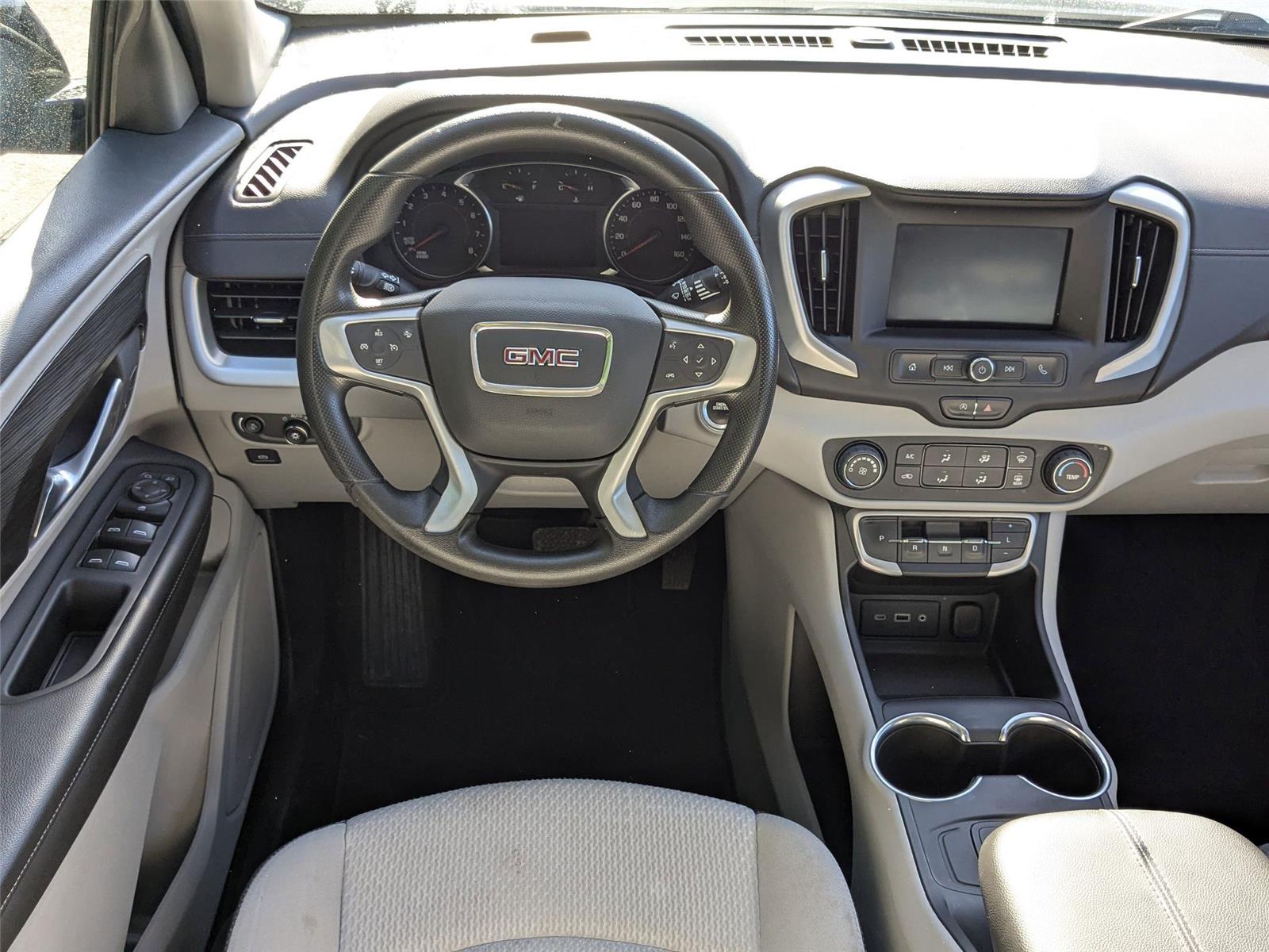 2022 Gmc Terrain SLE photo 32