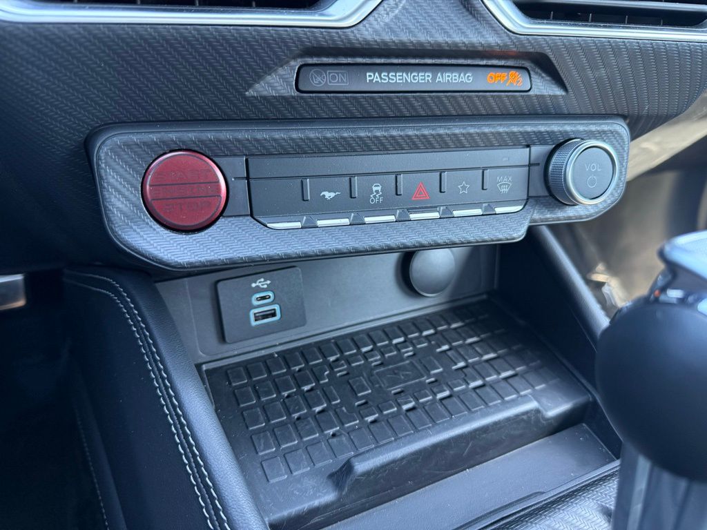 2024 Ford Mustang GT Premium photo 25