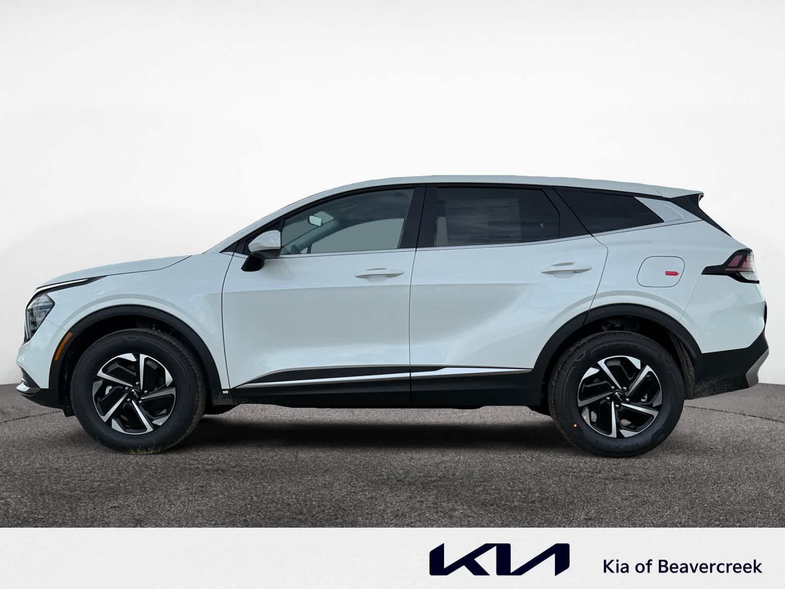 2025 Kia Sportage Hybrid LX photo 2