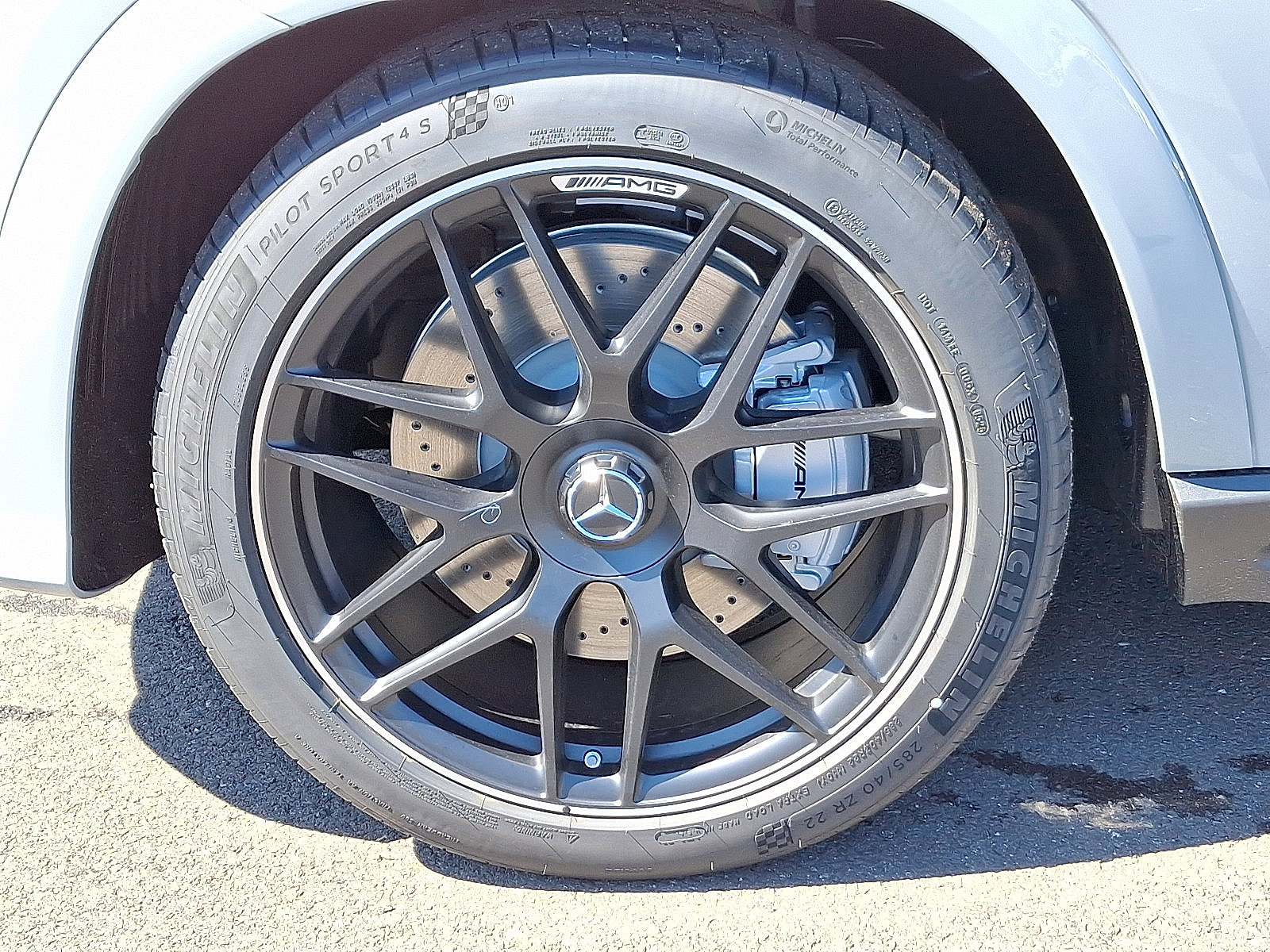 2025 Mercedes Benz GLE AMG 53 4MATIC photo 3