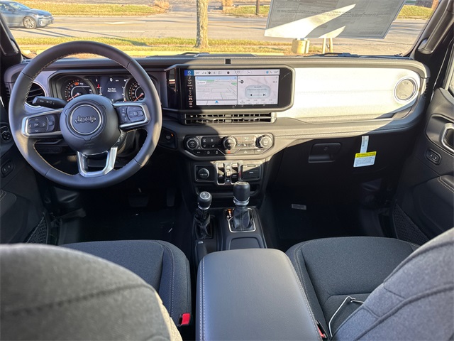 2025 Jeep Wrangler Sahara photo 2