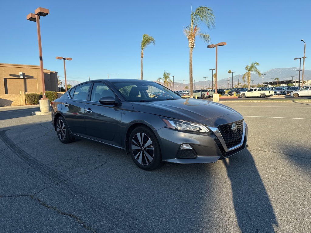 Used 2022 Nissan Altima SV with VIN 1N4BL4DV7NN373095 for sale in Hemet, CA