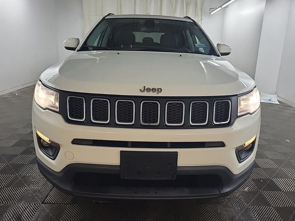 2020 Jeep Compass Latitude photo 4