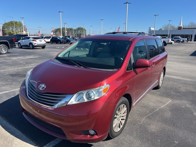 2011 Toyota Sienna XLE