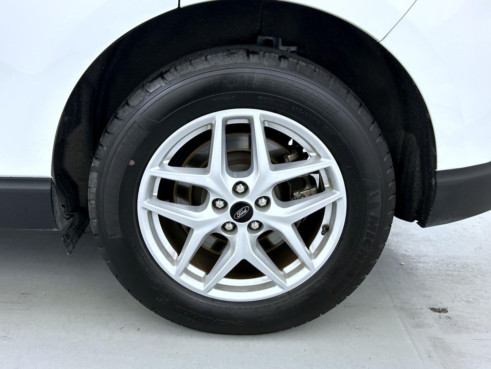 2024 Ford Edge SEL photo 21