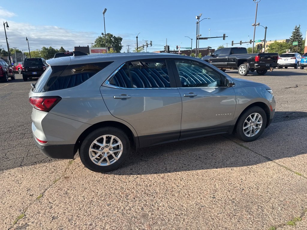2024 Chevrolet Equinox LT photo 9