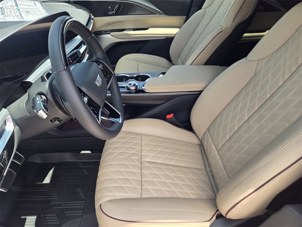 2025 Cadillac Lyriq Luxury photo 11