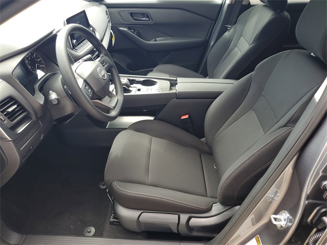 2025 Nissan Rogue S photo 9