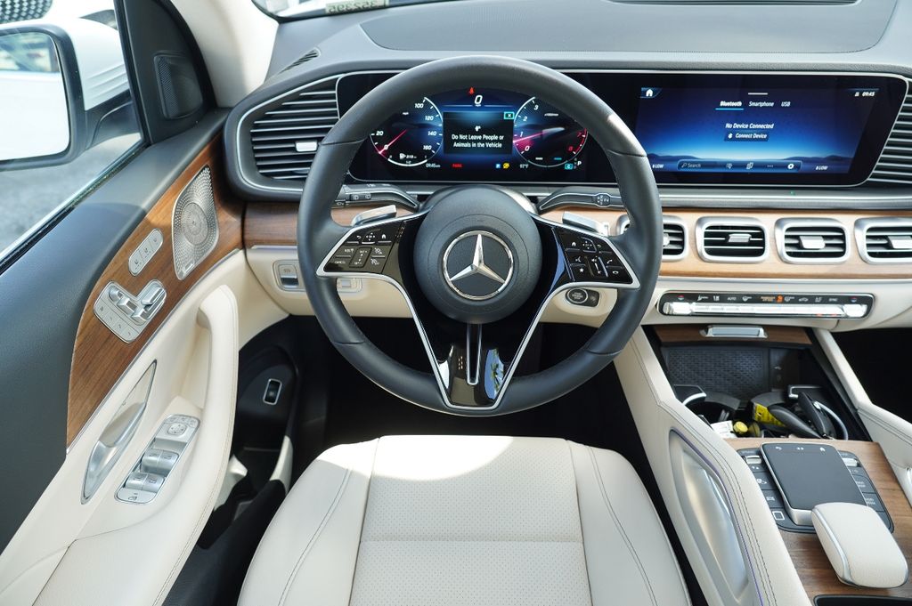 2025 Mercedes Benz GLE 350 4MATIC photo 13