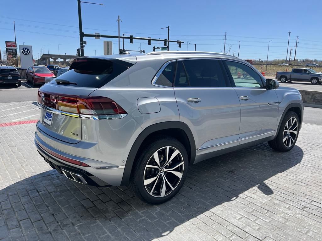 2025 Volkswagen Atlas Cross Sport SEL Premium R-Line photo 4