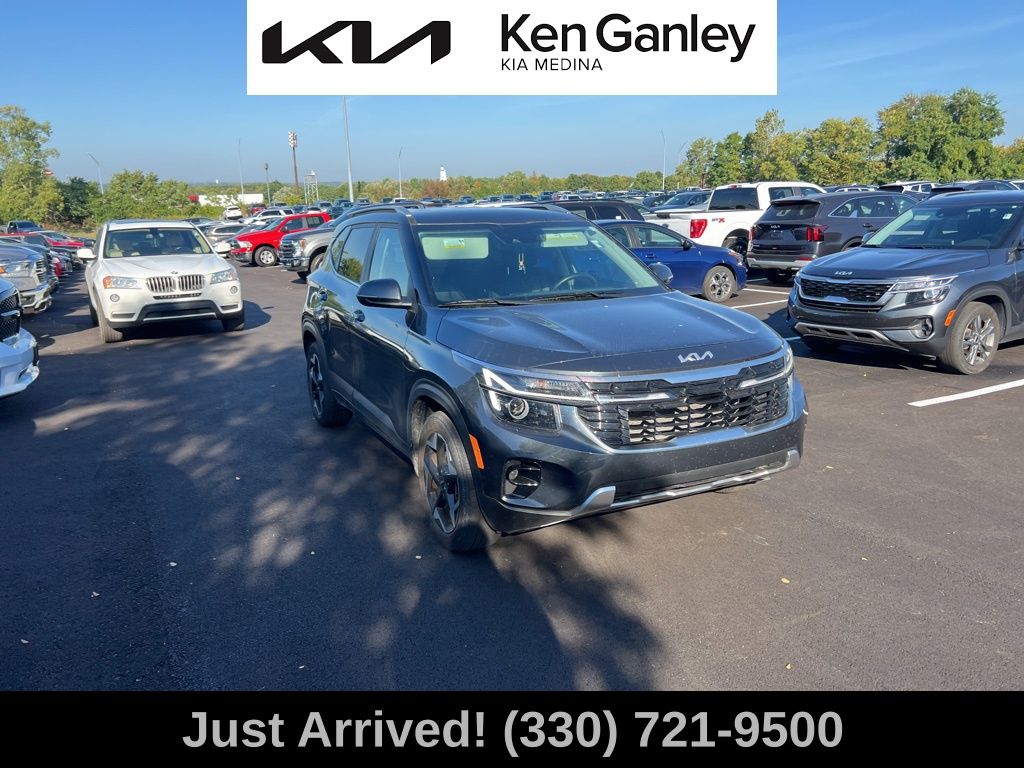 2024 Kia Seltos EX photo 2