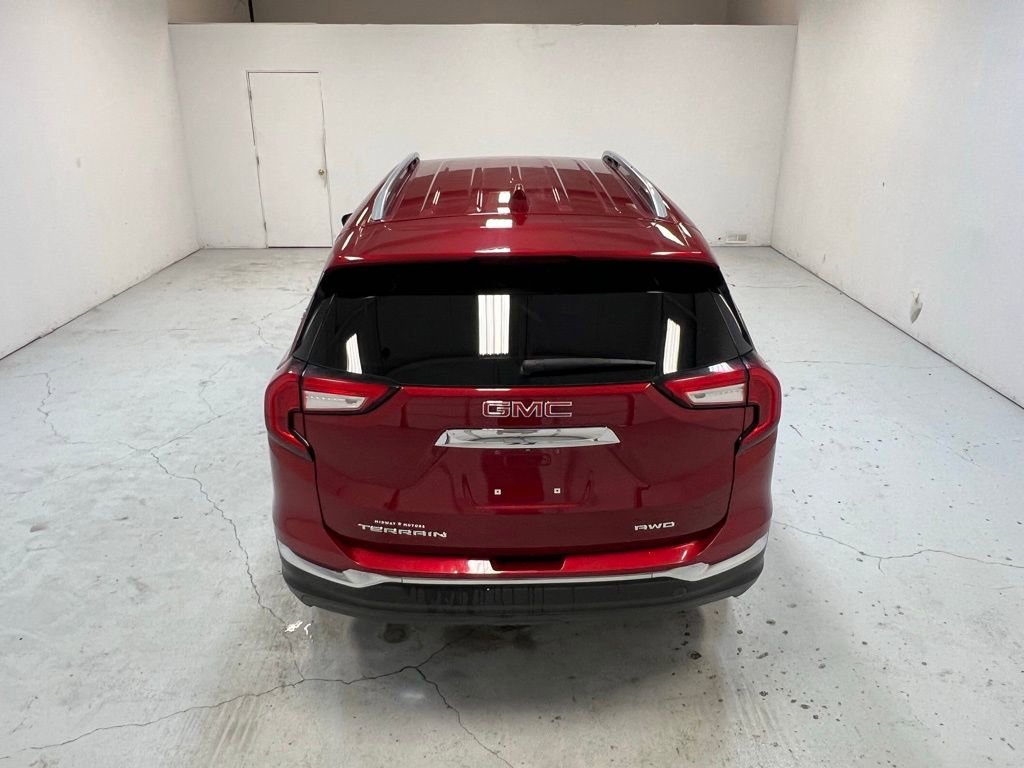 2022 Gmc Terrain SLT photo 2