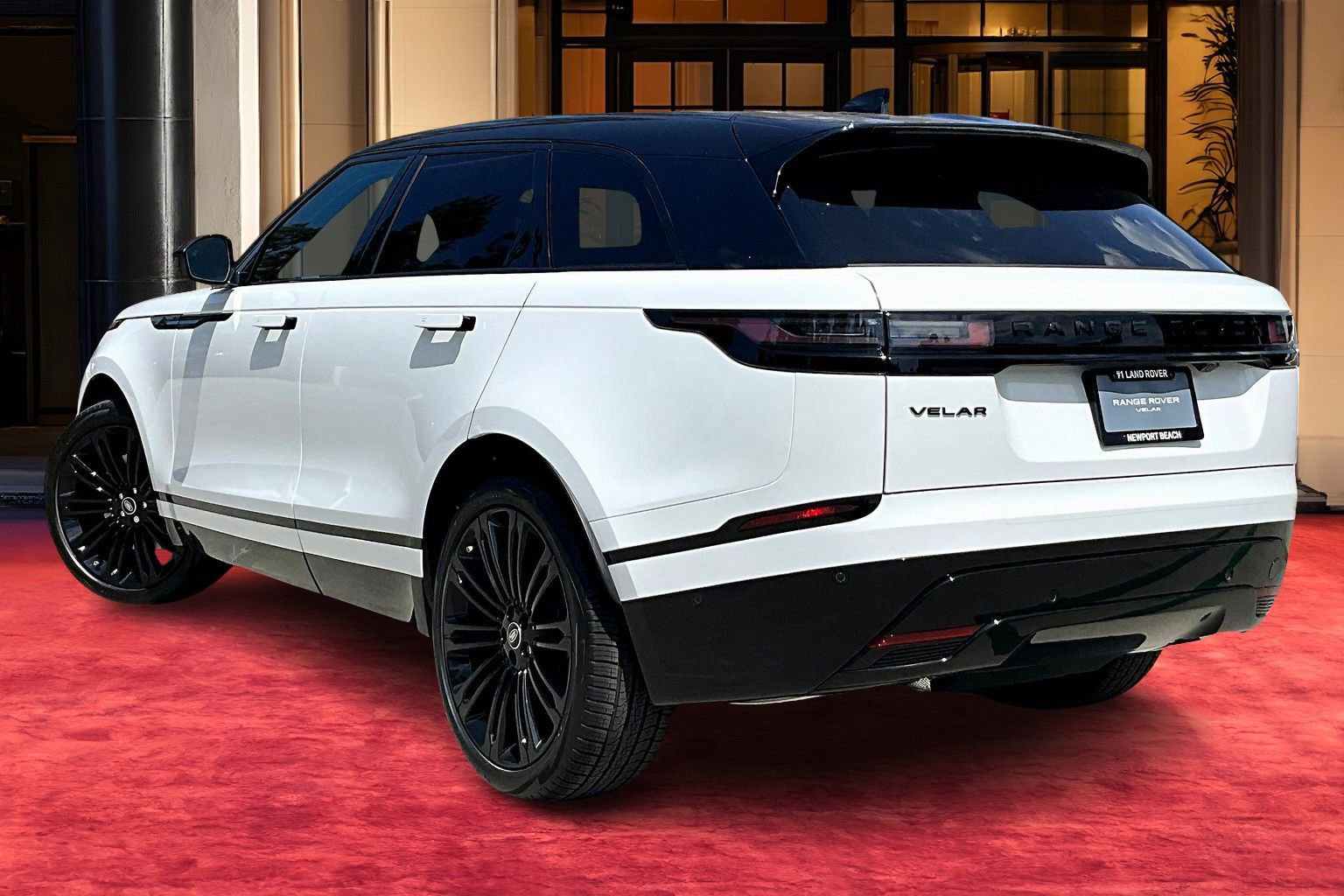 2026 Land Rover Range Rover Velar P250 Dynamic SE photo 2