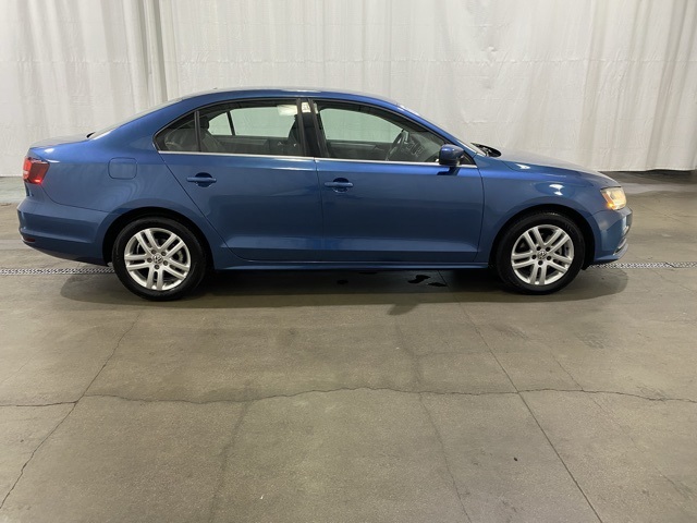 Used 2017 Volkswagen Jetta S with VIN 3VW2B7AJXHM345450 for sale in Grants Pass, OR