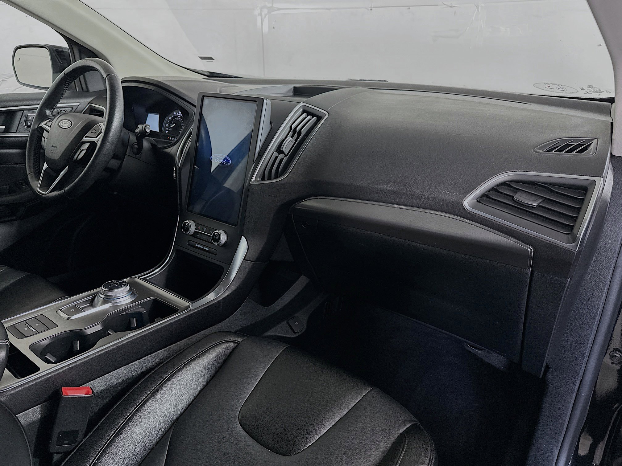 2022 Ford Edge Titanium photo 26