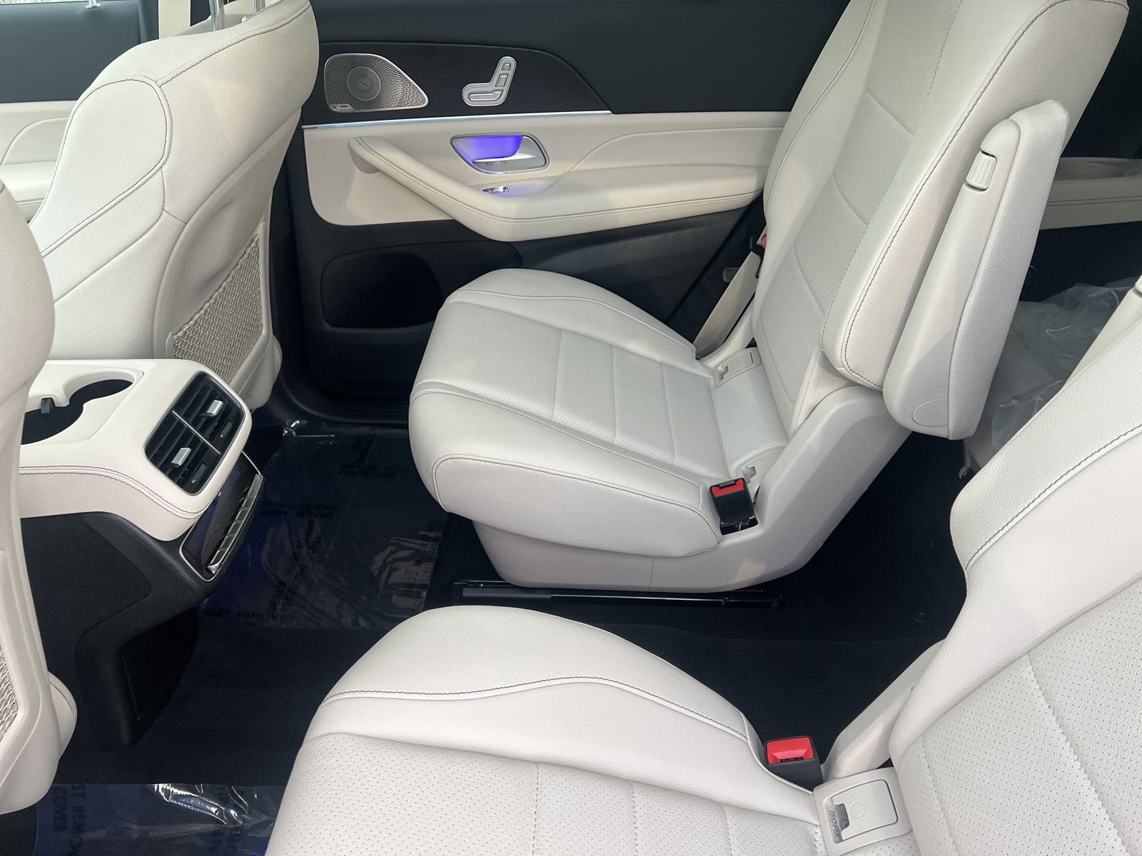 2025 Mercedes Benz GLS 450 4MATIC photo 19