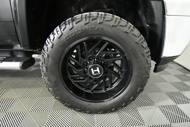 2012 Chevrolet Silverado 3500HD LTZ photo 16
