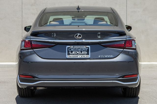 2025 Lexus ES 300h photo 4