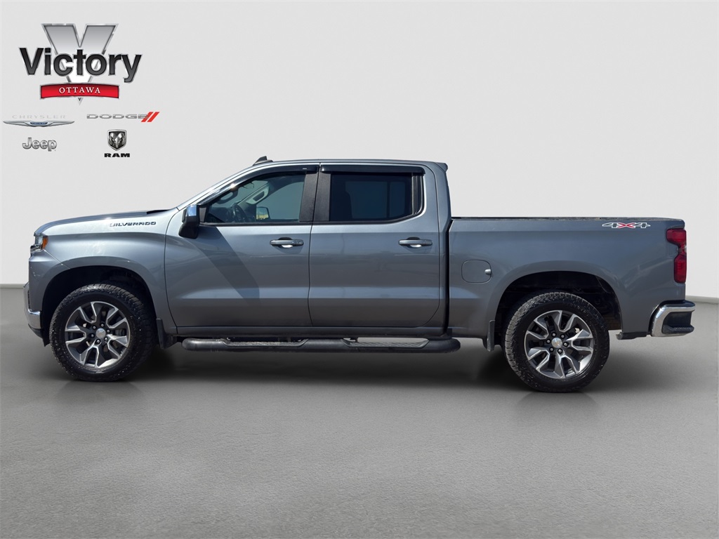 2021 Chevrolet Silverado 1500 LT photo 3