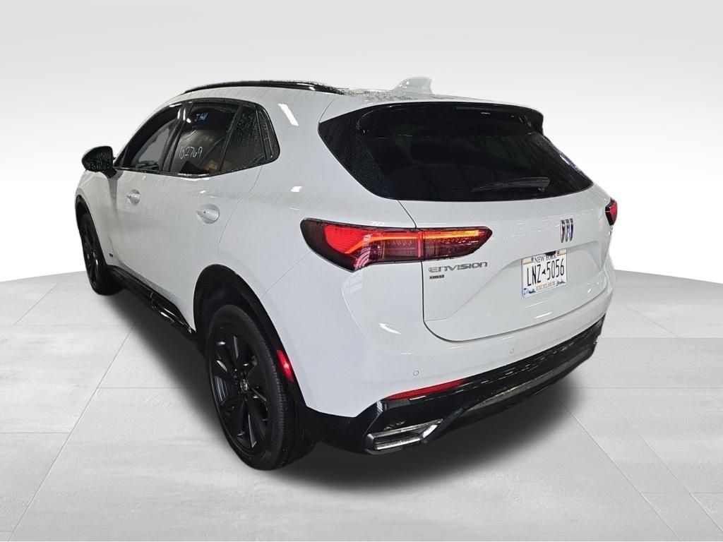 2024 Buick Envision Sport Touring photo 3