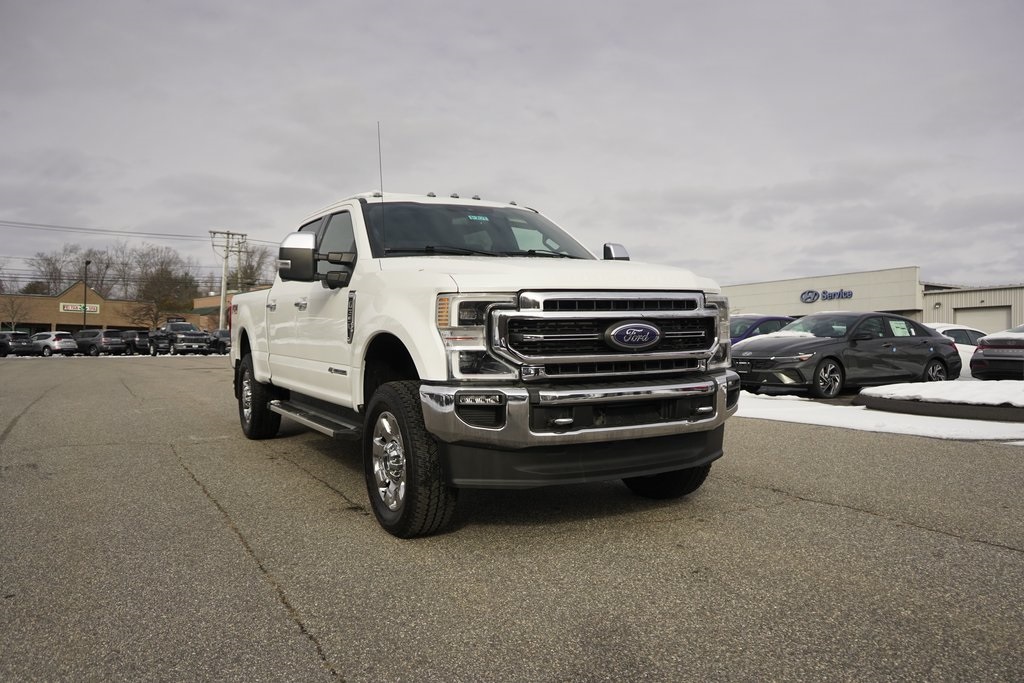 2022 Ford F-350 Super Duty Lariat's photo