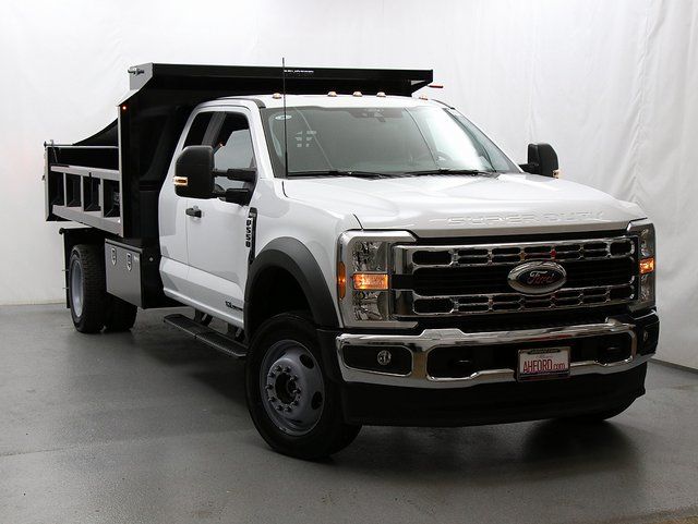 2025 Ford F-550 Super Duty Chassis Cab