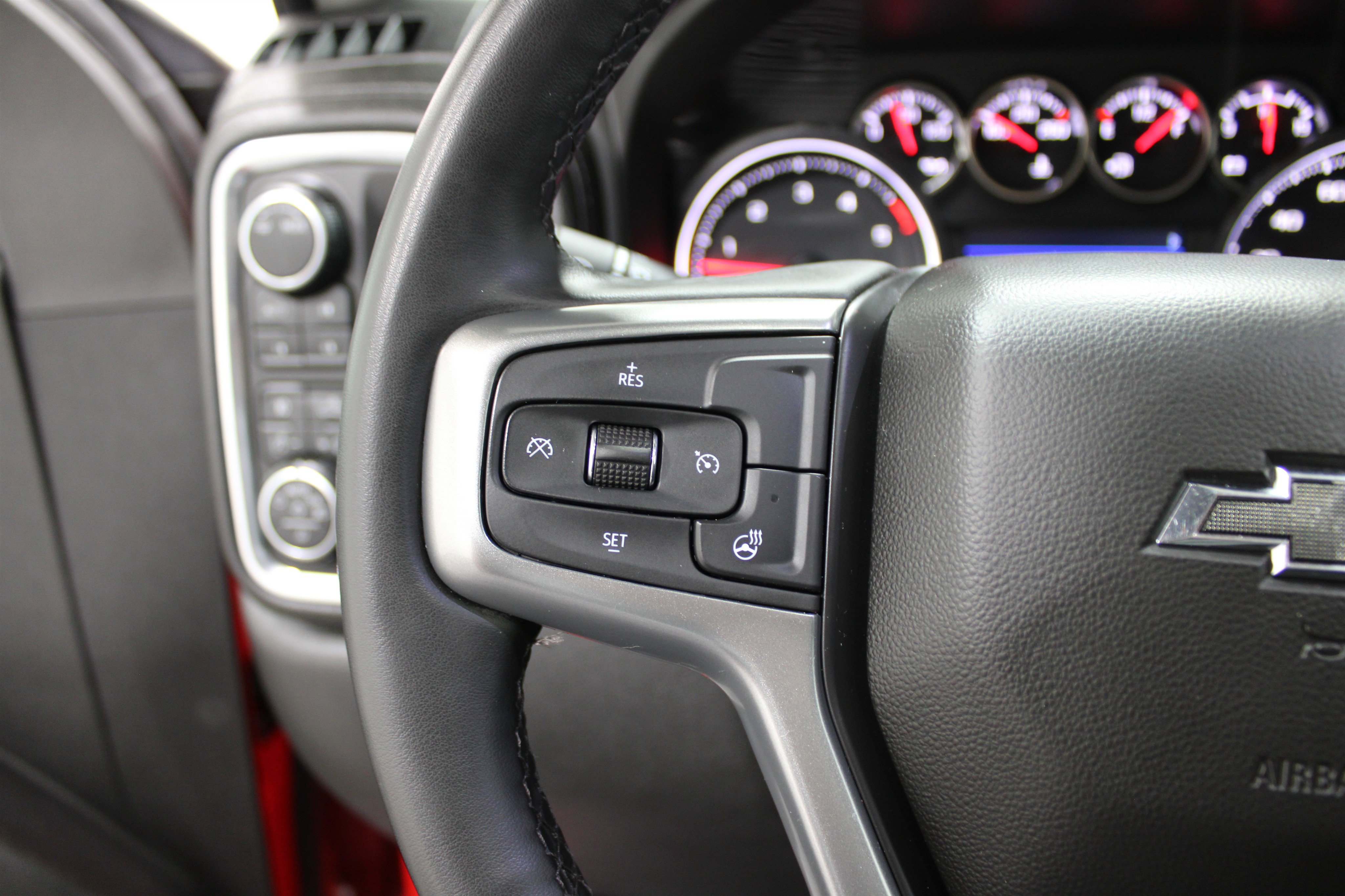 2023 Chevrolet Silverado 3500HD LT photo 4