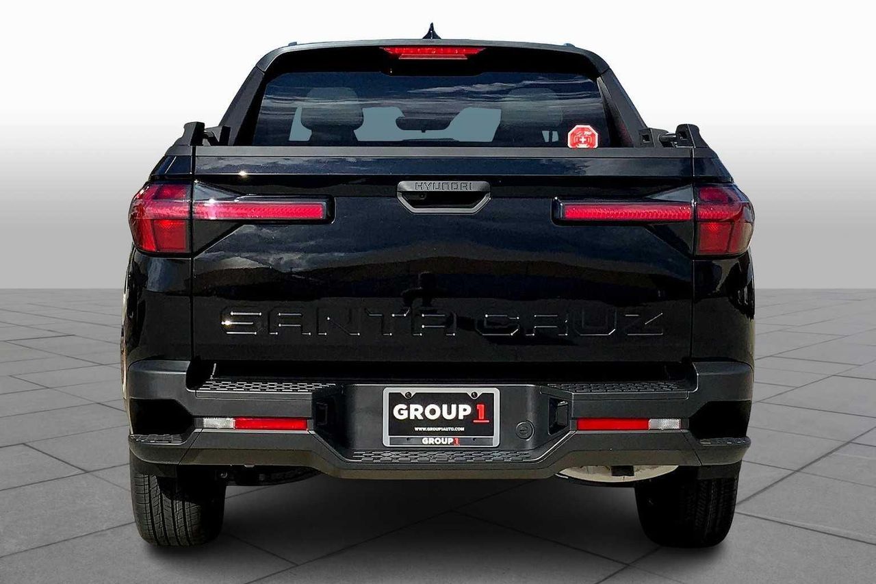 2026 Hyundai Santa Cruz SEL photo 3