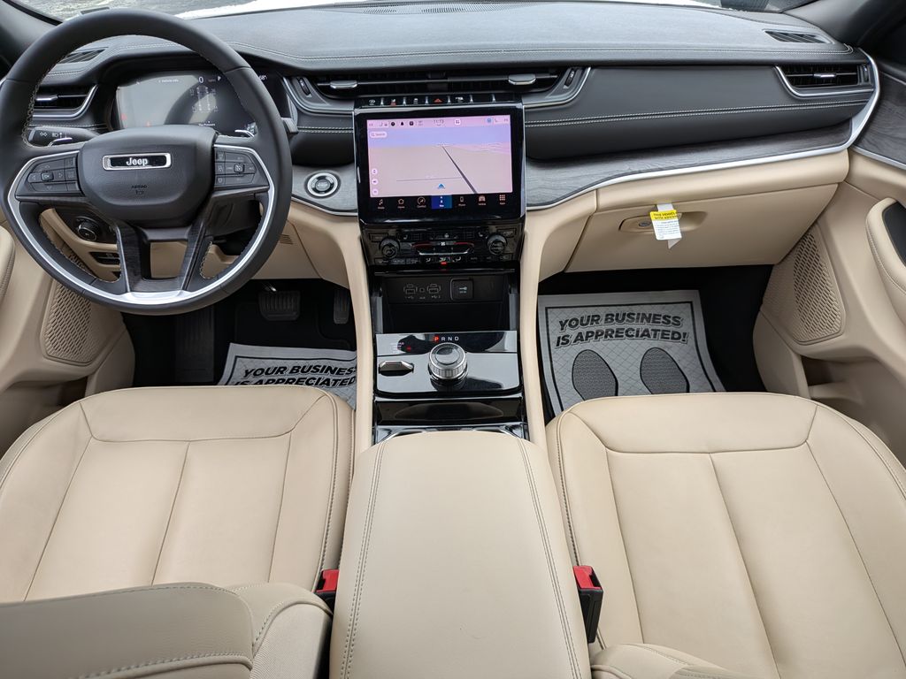 2023 Jeep Grand Cherokee Limited photo 4