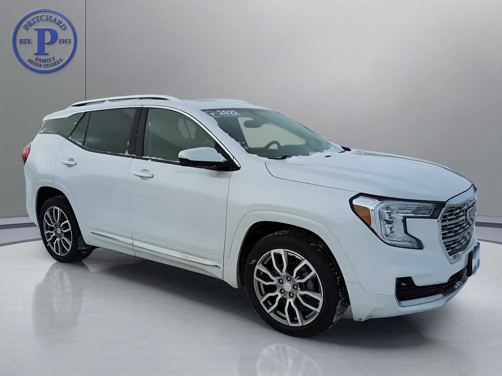 2022 GMC Terrain Denali's photo