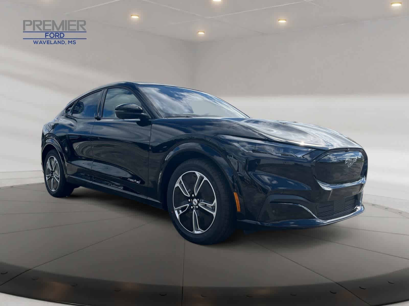 2023 Ford Mustang Mach-E Premium photo 7